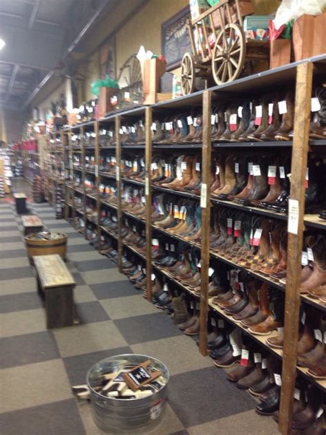 Cavender’s Boot City has been a trusted cowboy boots and western wear outfitter for over 45 years, featuring the largest selection of boots in the world. Cavenders has been helping cowboys and cowgirls find just the right pair of boots, jeans, shirts and cowboy hats for a long time – find great deals on the top brands such as Ariat, Justin ... 